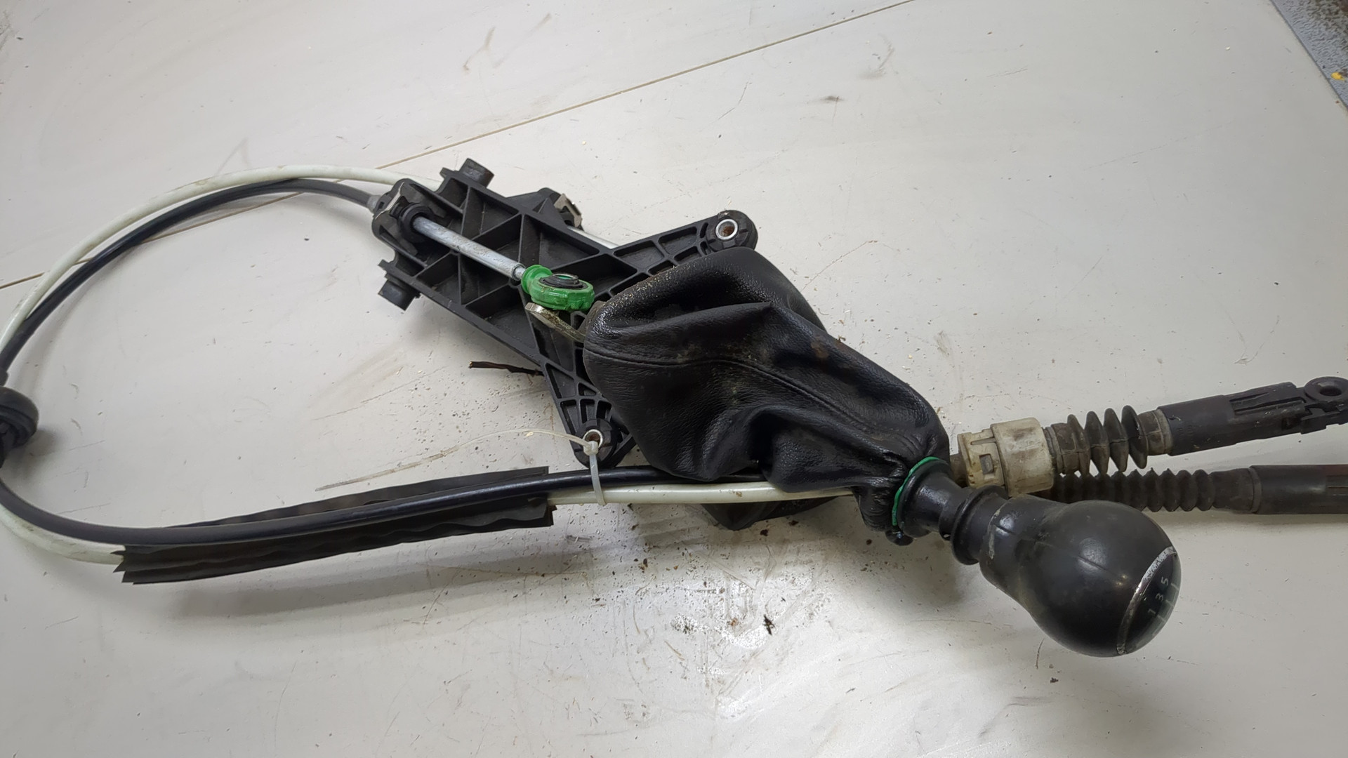 Кулиса МКПП / АКПП