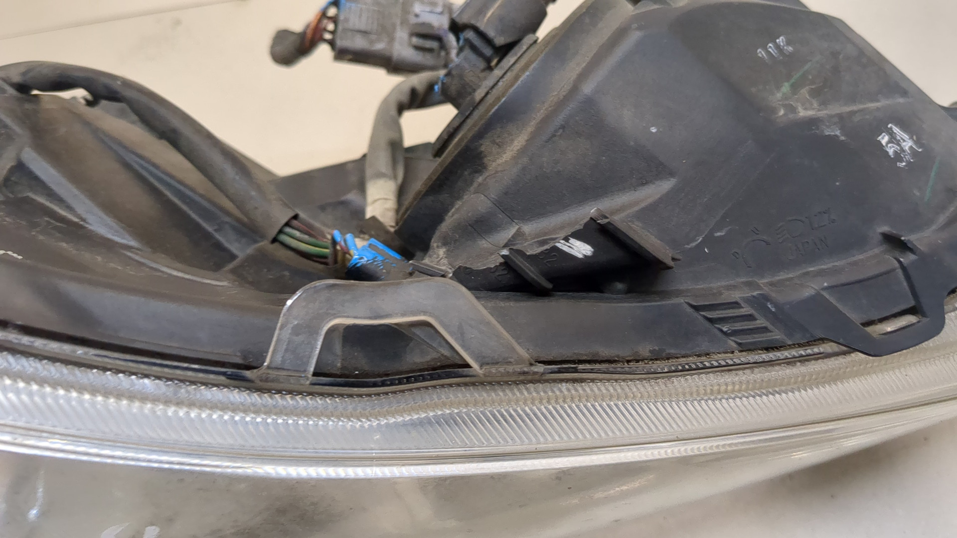 Фара правая