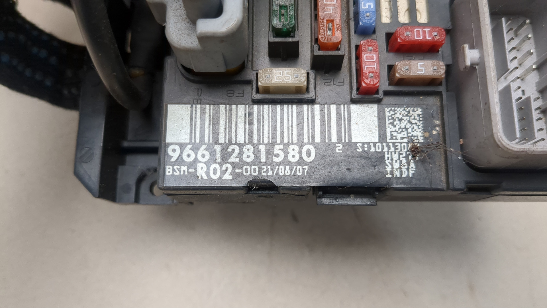 Блок предохранителей