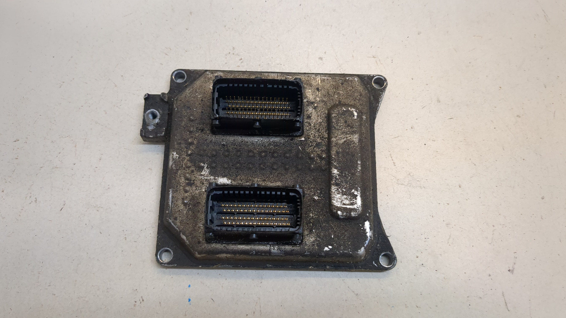 Блок управления двигателем