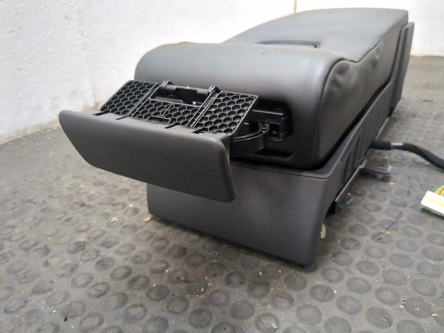 Подлокотник