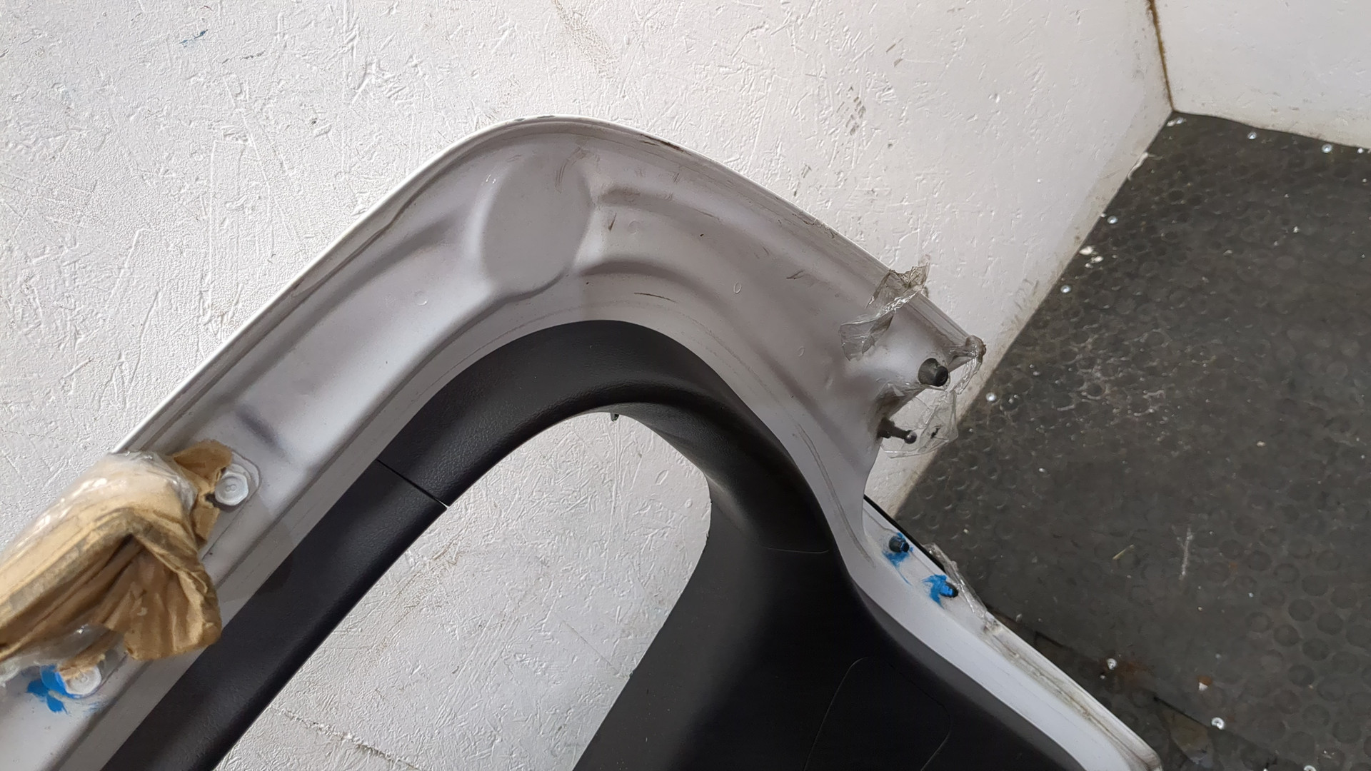 Дверь багажника