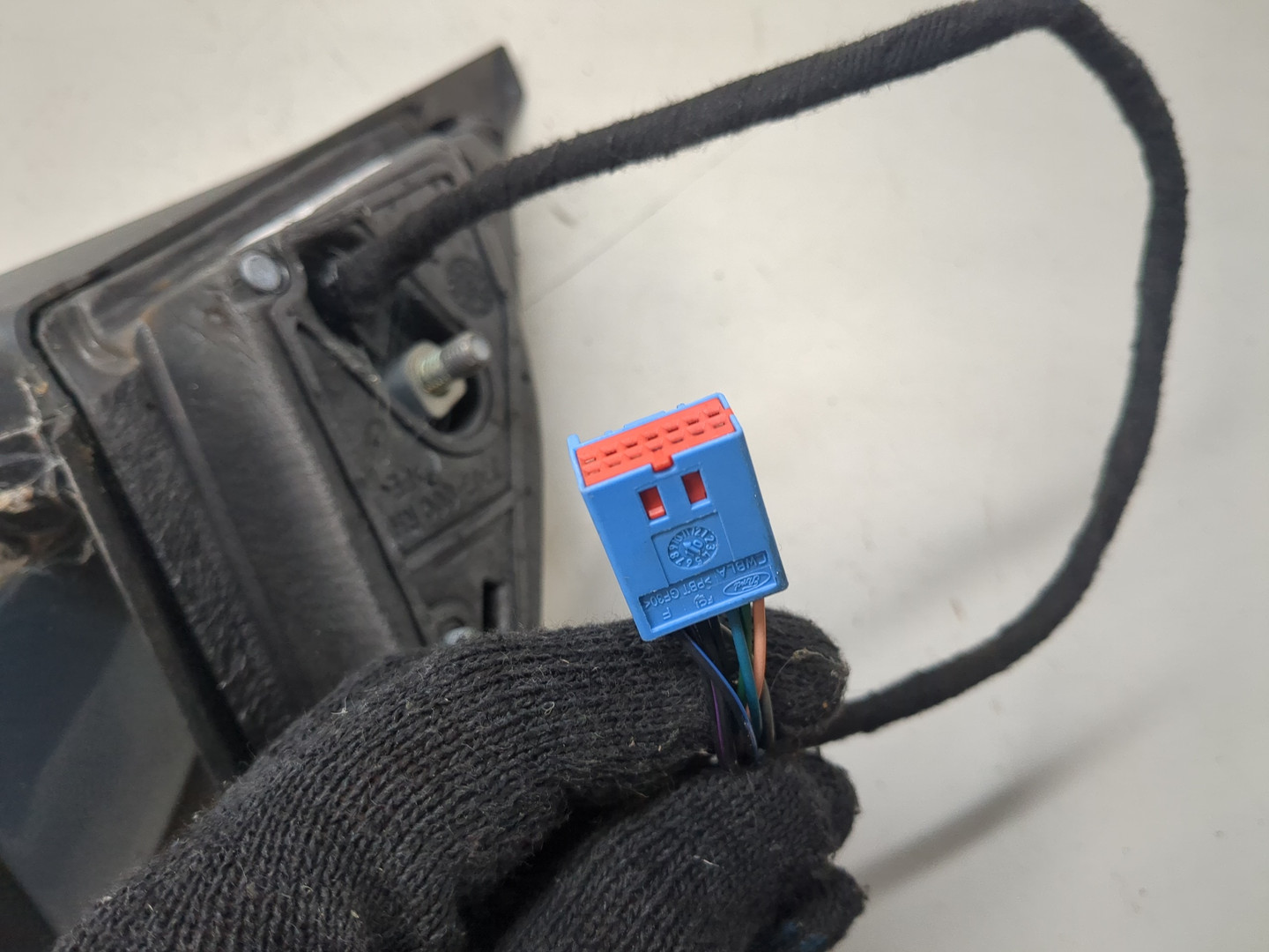 Зеркало правое электрическое