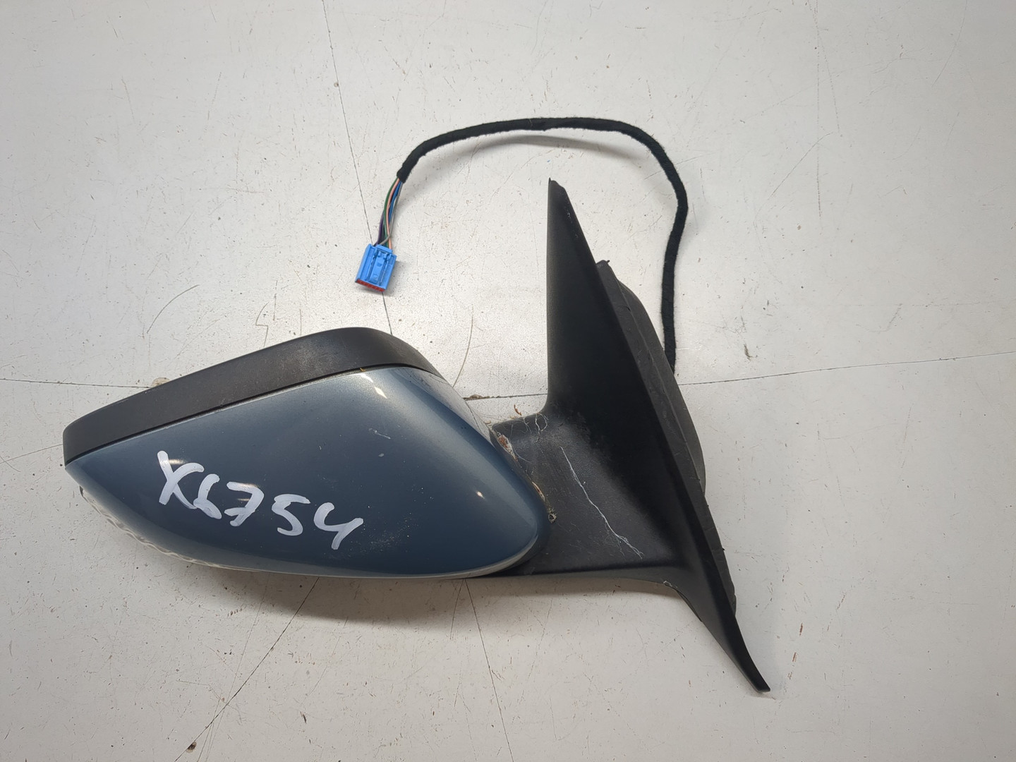 Зеркало правое электрическое