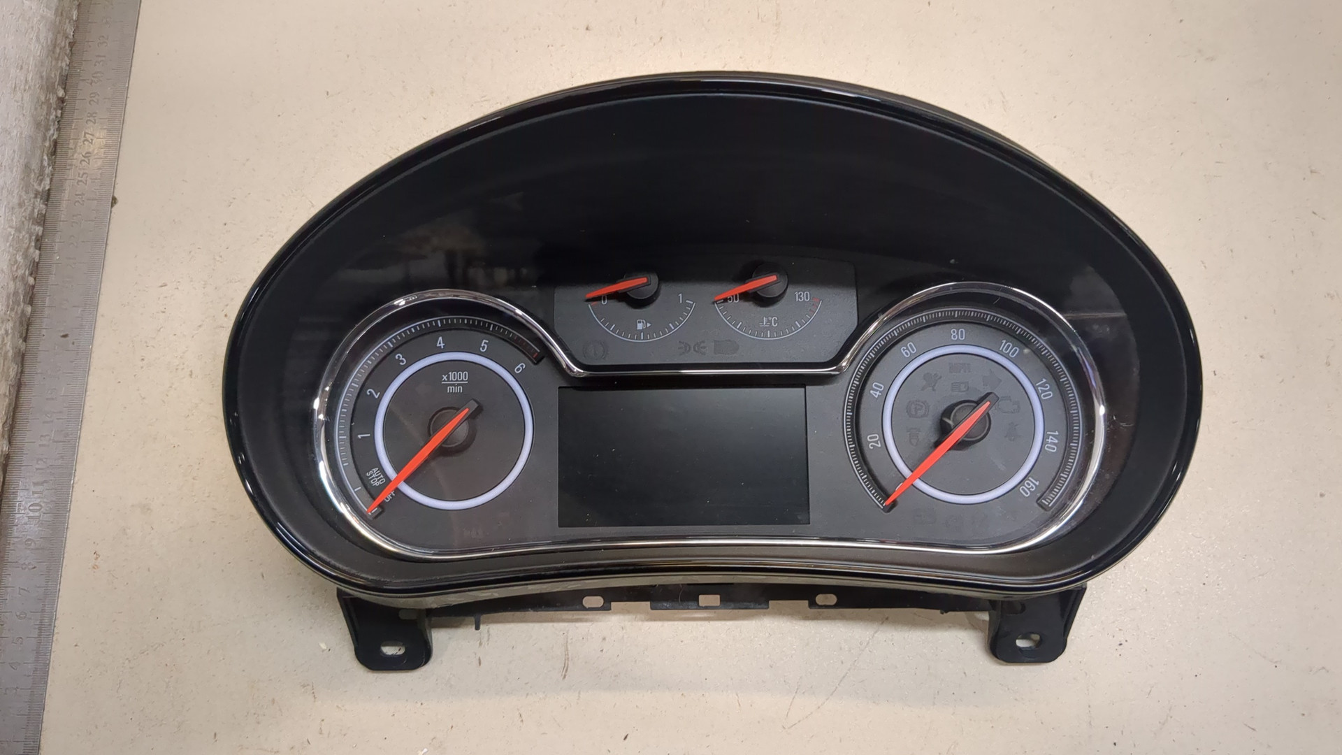 Панель приборов