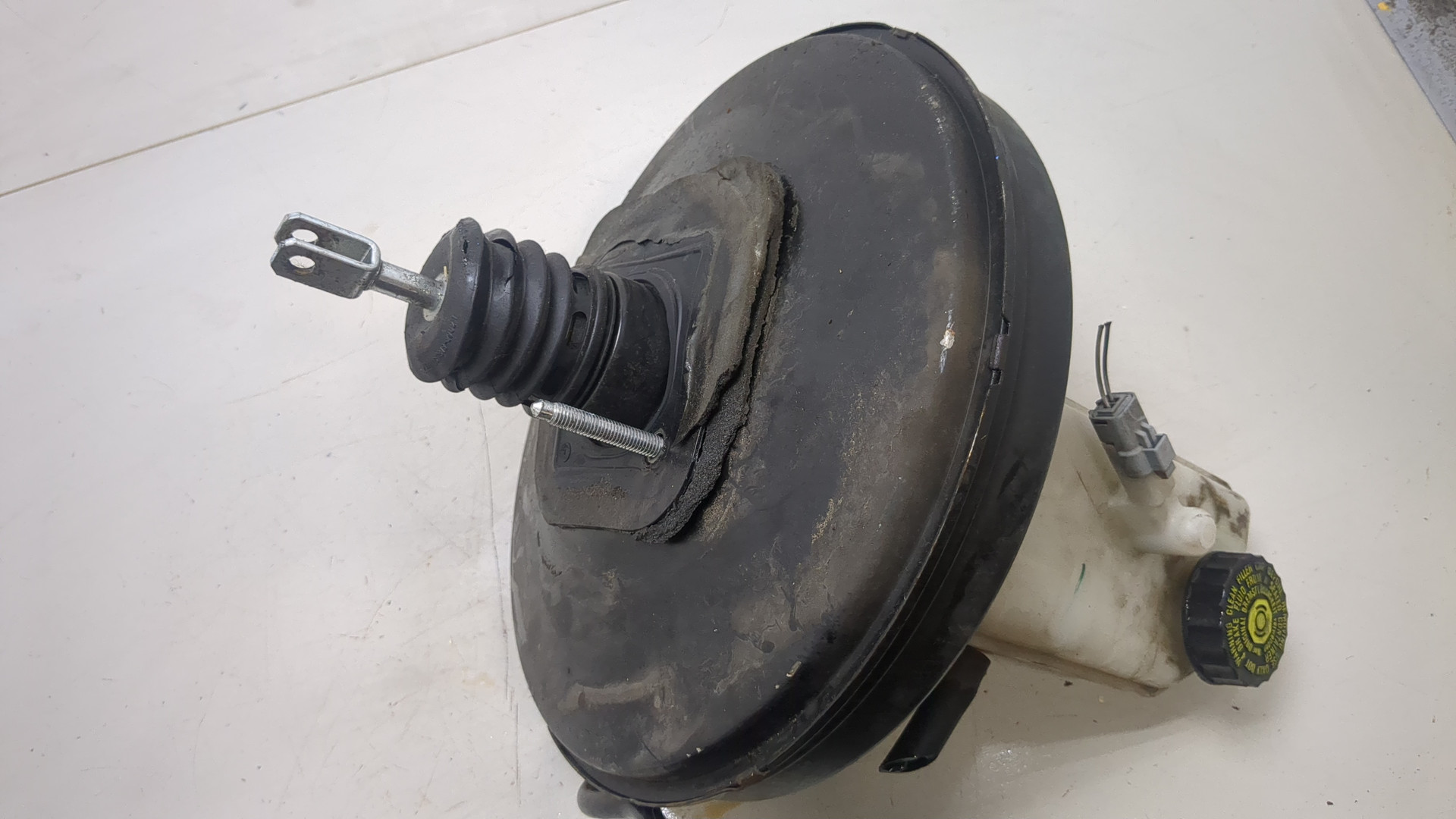 Цилиндр тормозной главный