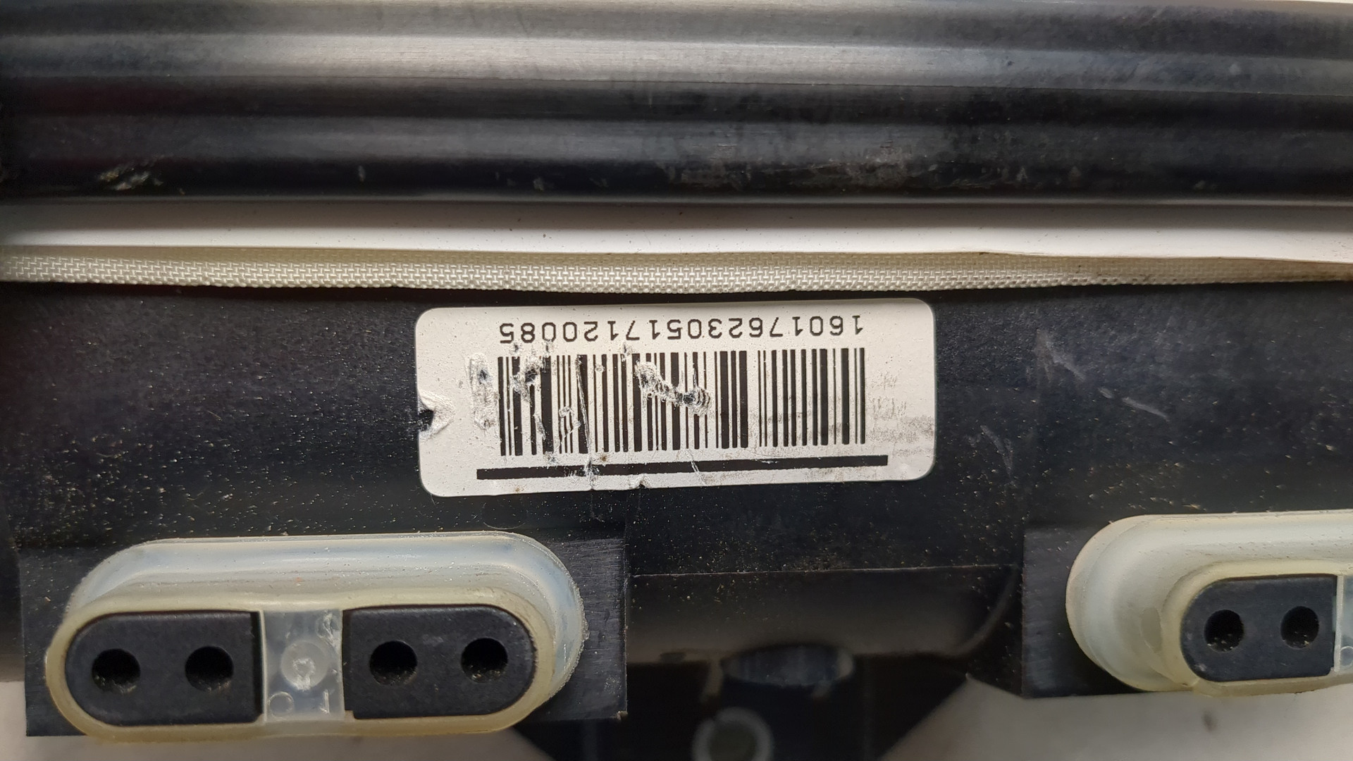 Подушка безопасности пассажирская (в торпедо)