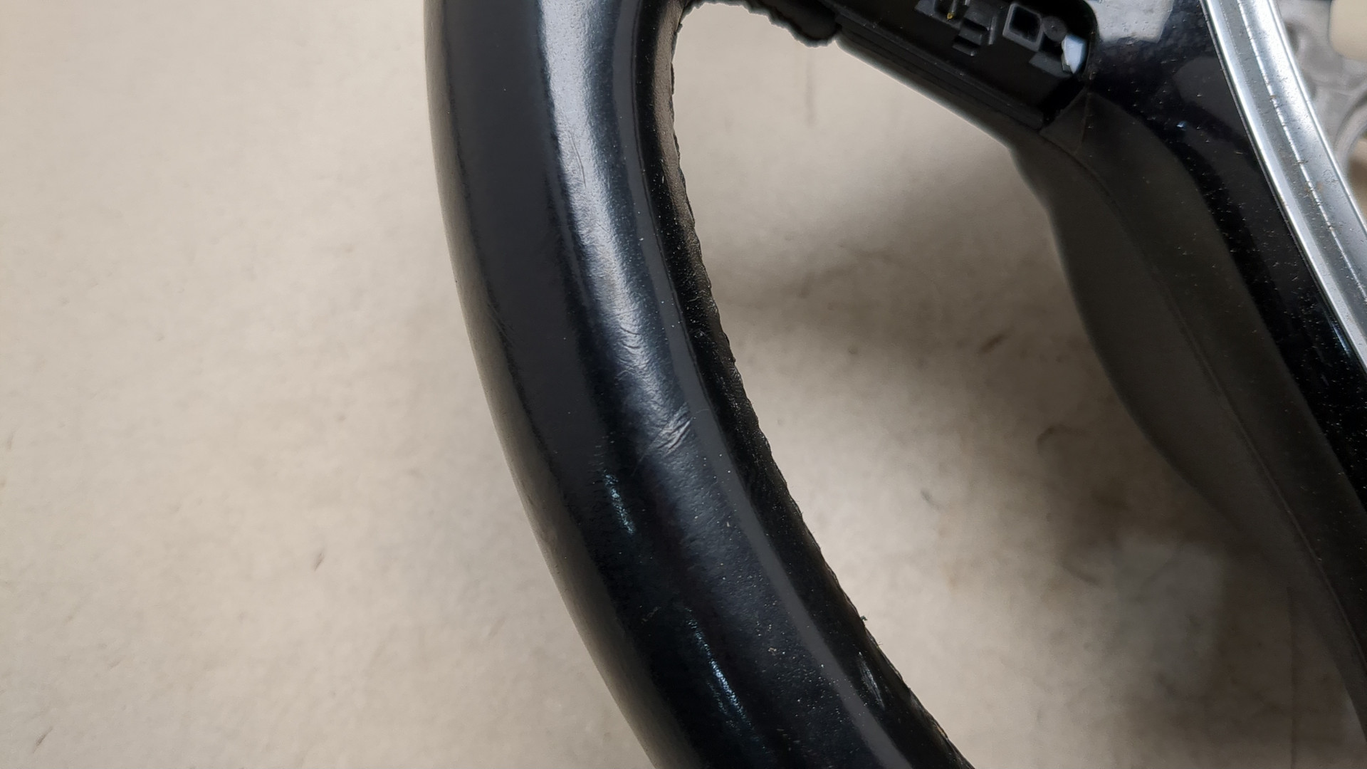 Рулевое колесо (руль)