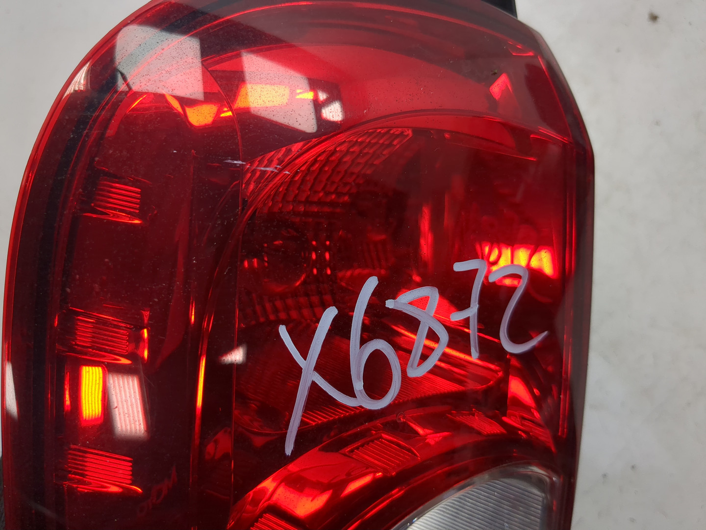 Фонарь задний левый