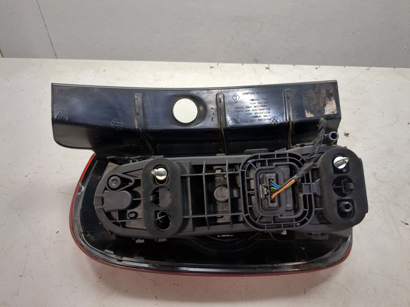 Фонарь задний правый