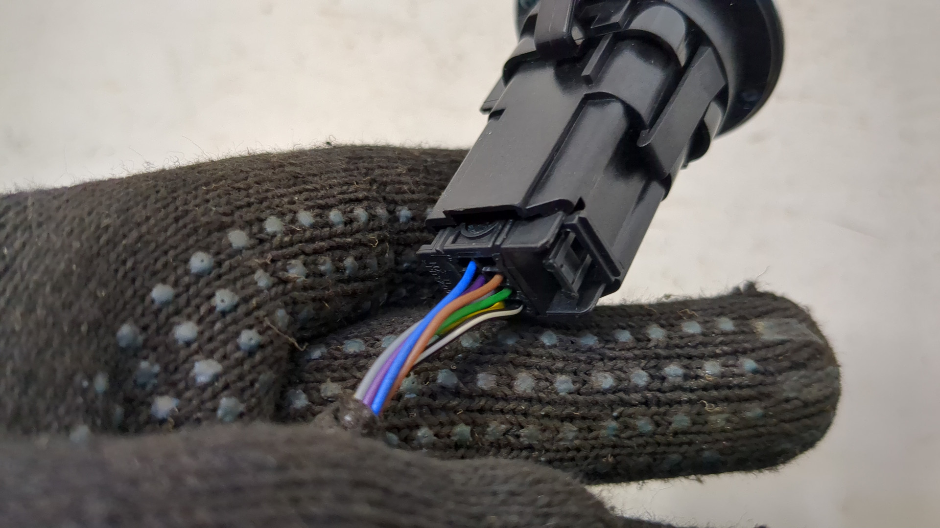 Кнопка запуска двигателя