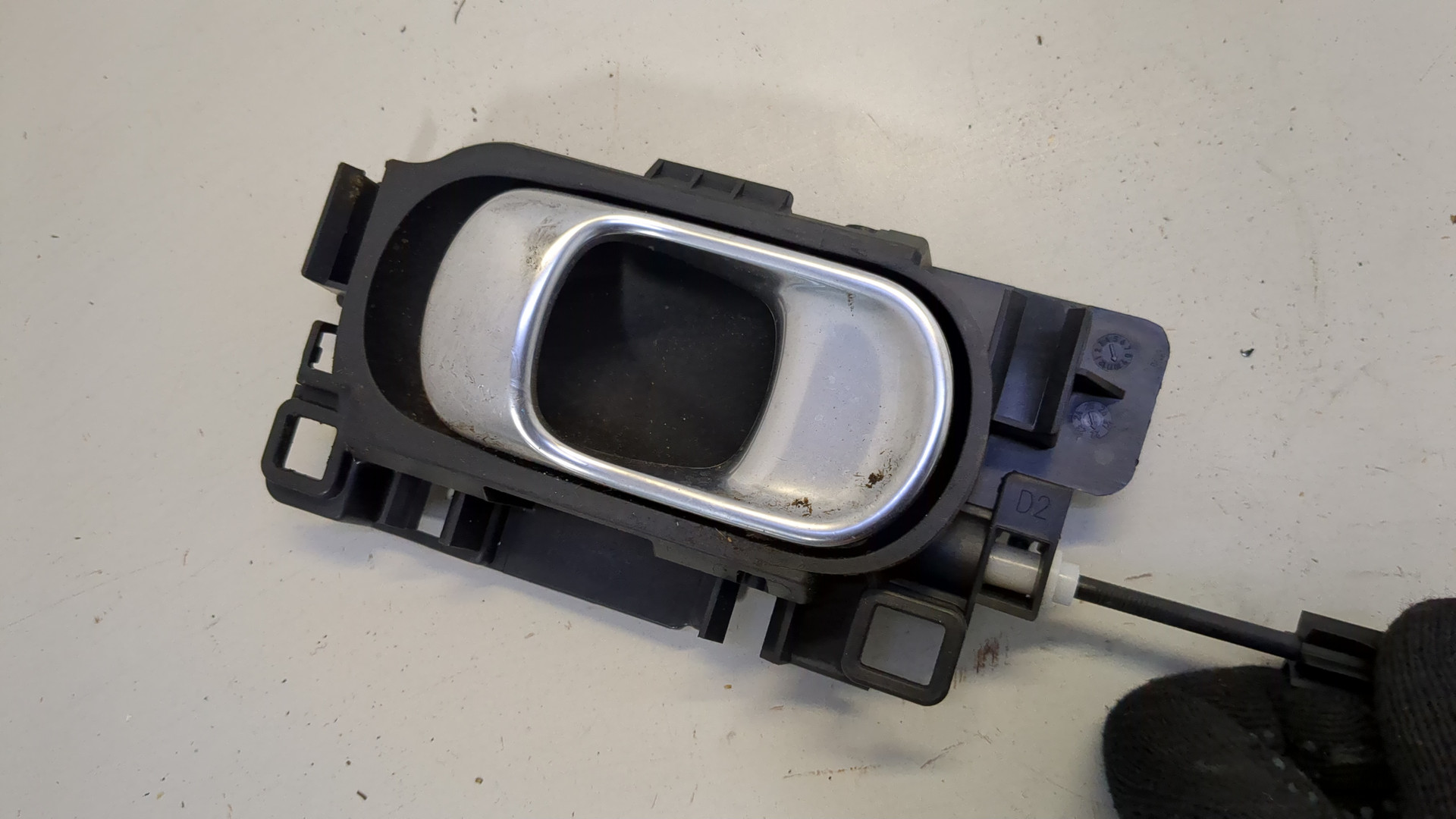 Замок двери задней правой