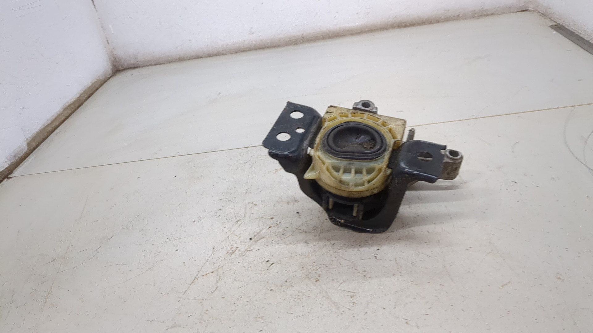 Опора двигателя