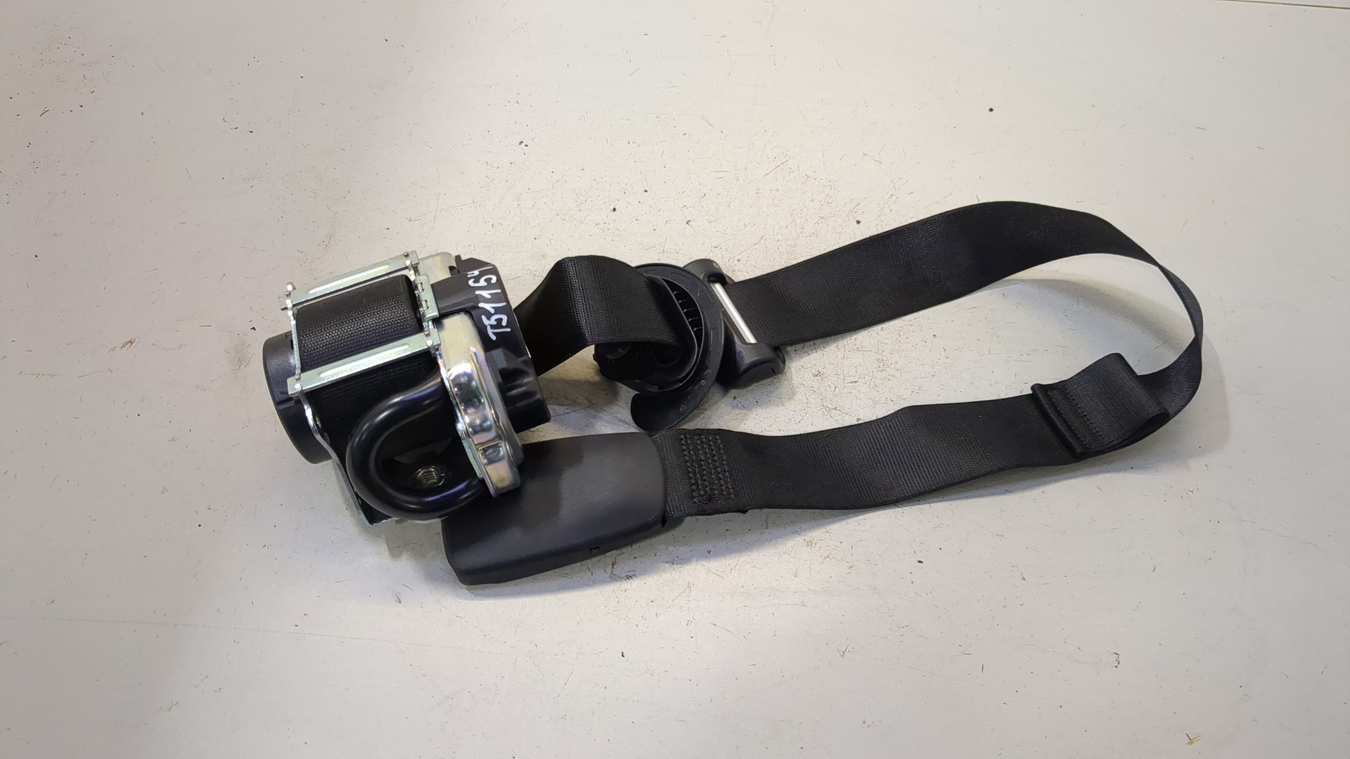 Ремень безопасности