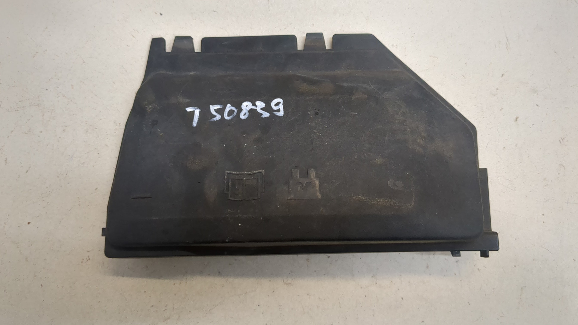 Корпус блока предохранителей