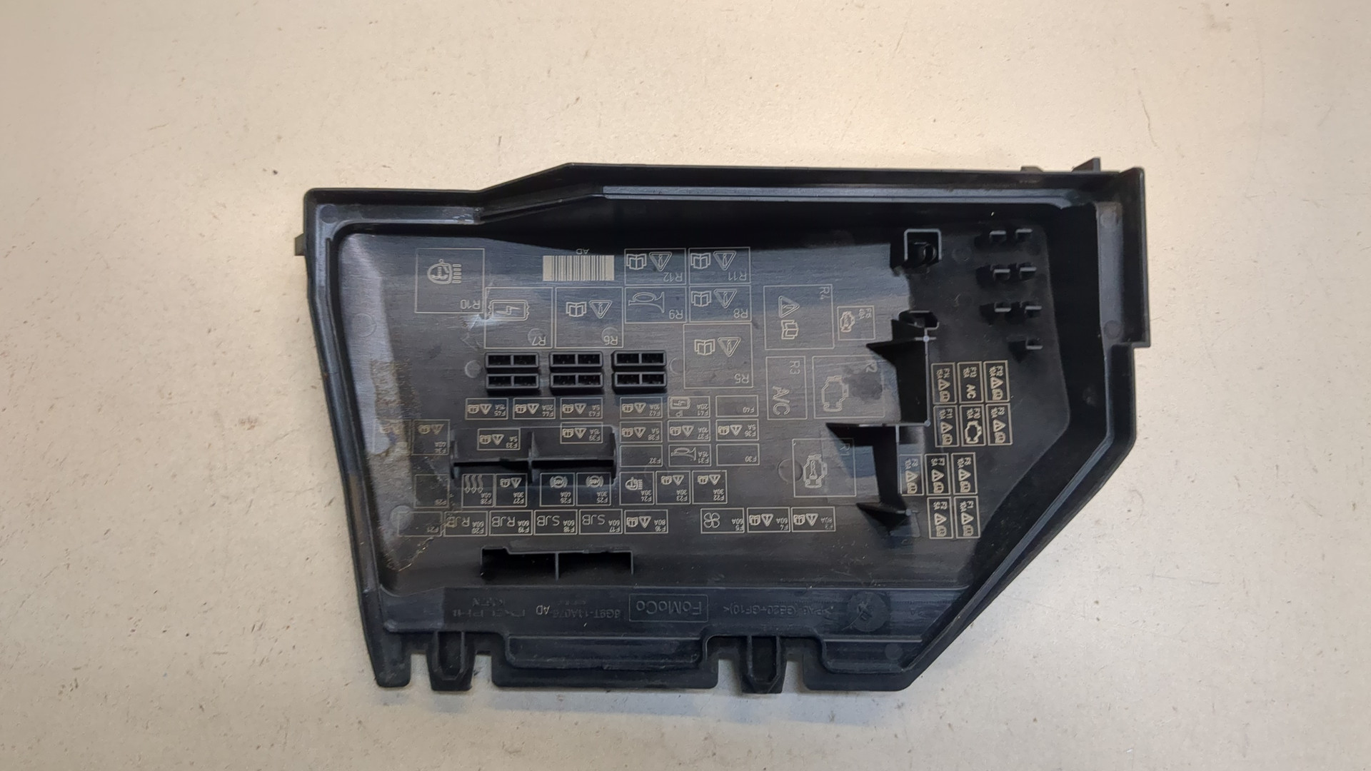 Корпус блока предохранителей