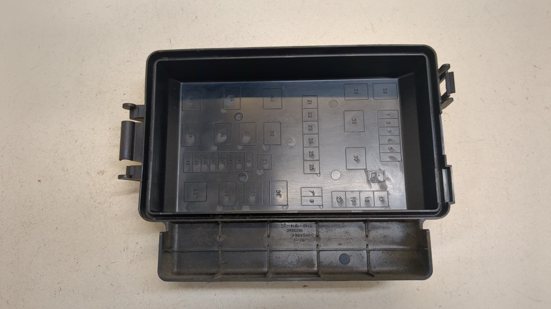 Корпус блока предохранителей