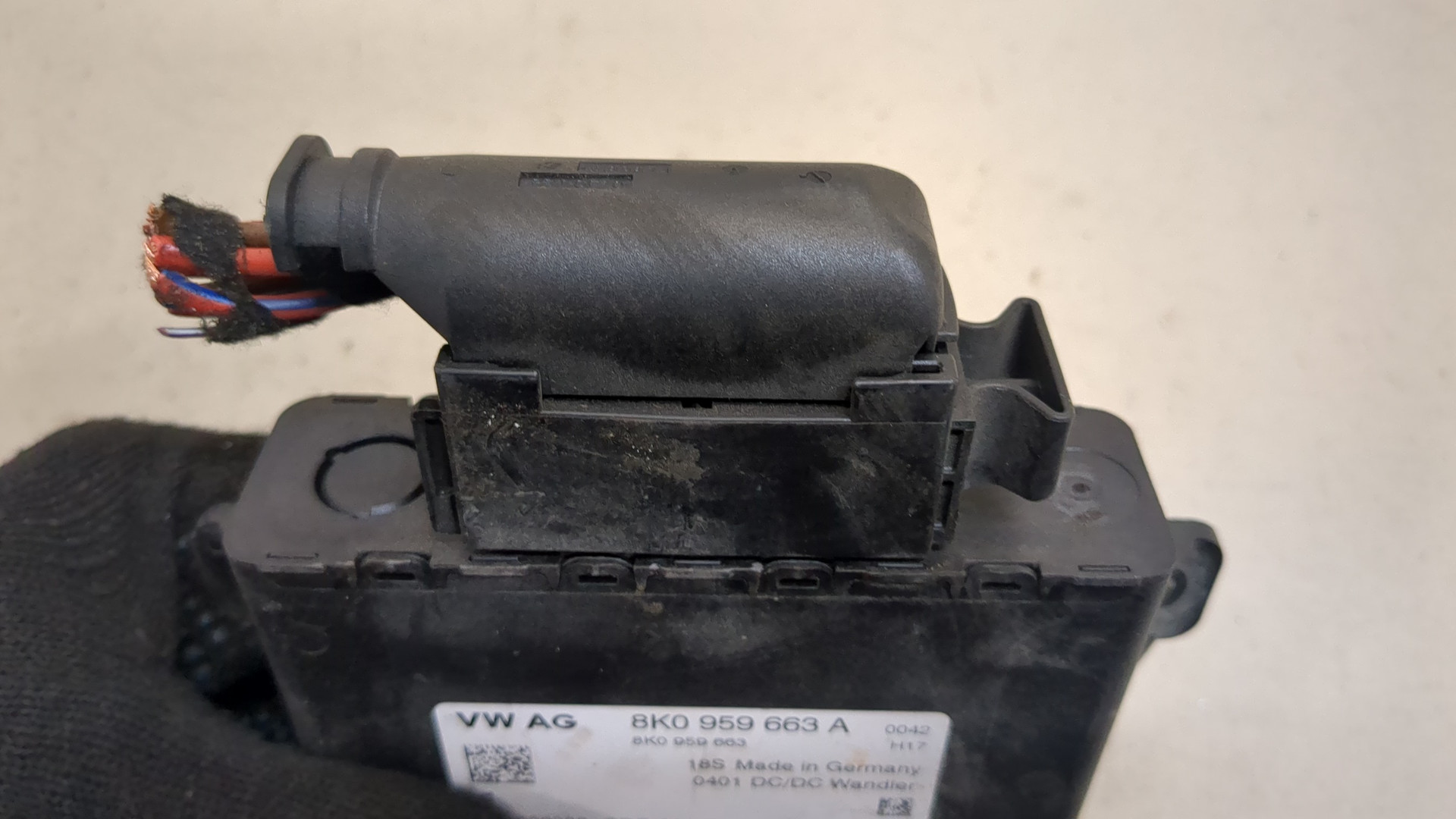 Преобразователь напряжения (адаптер)