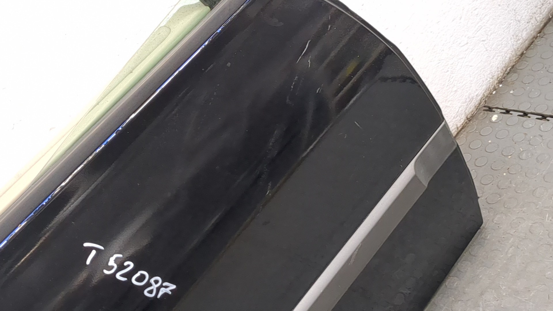 Дверь задняя правая