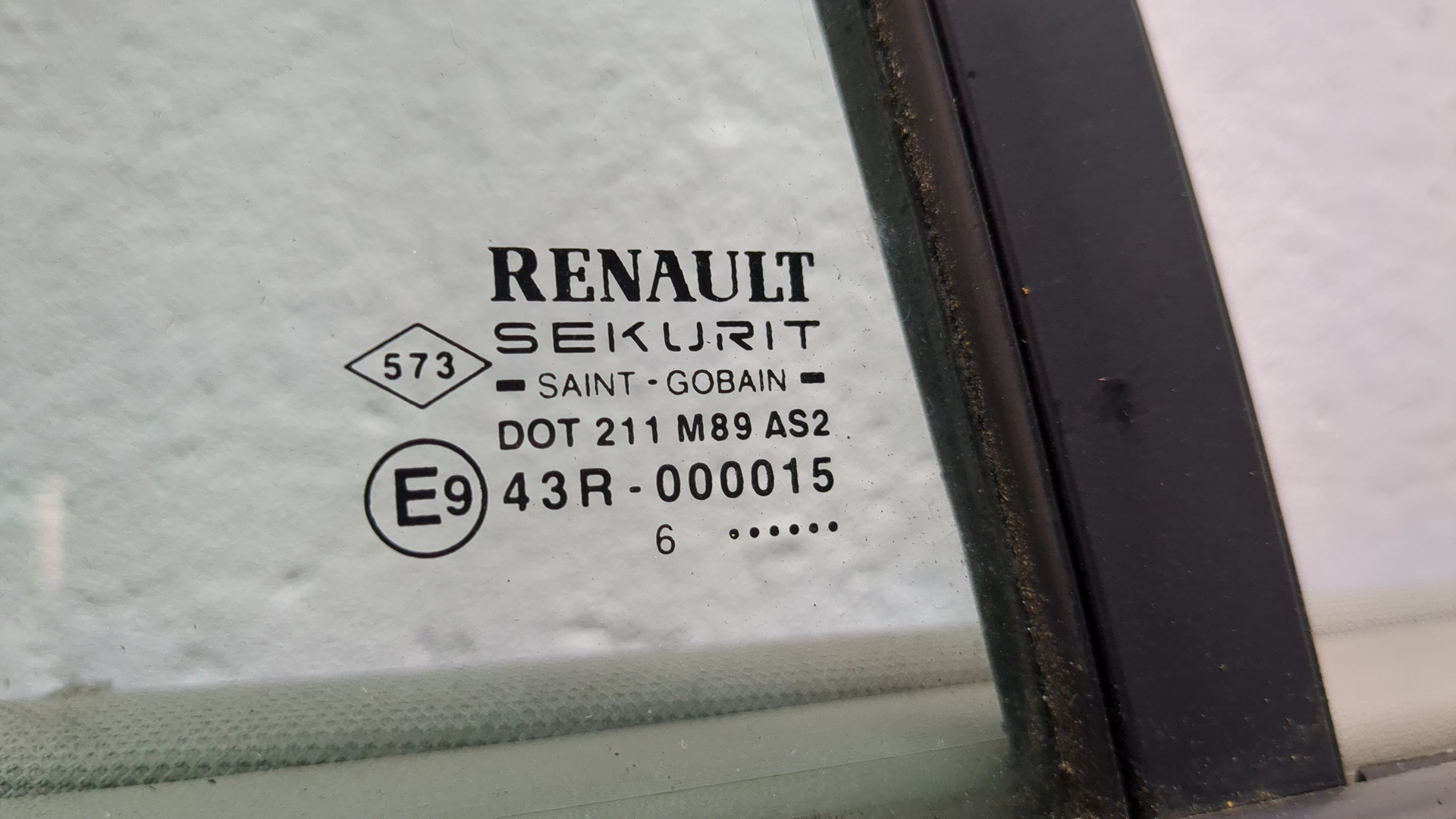 Дверь задняя правая