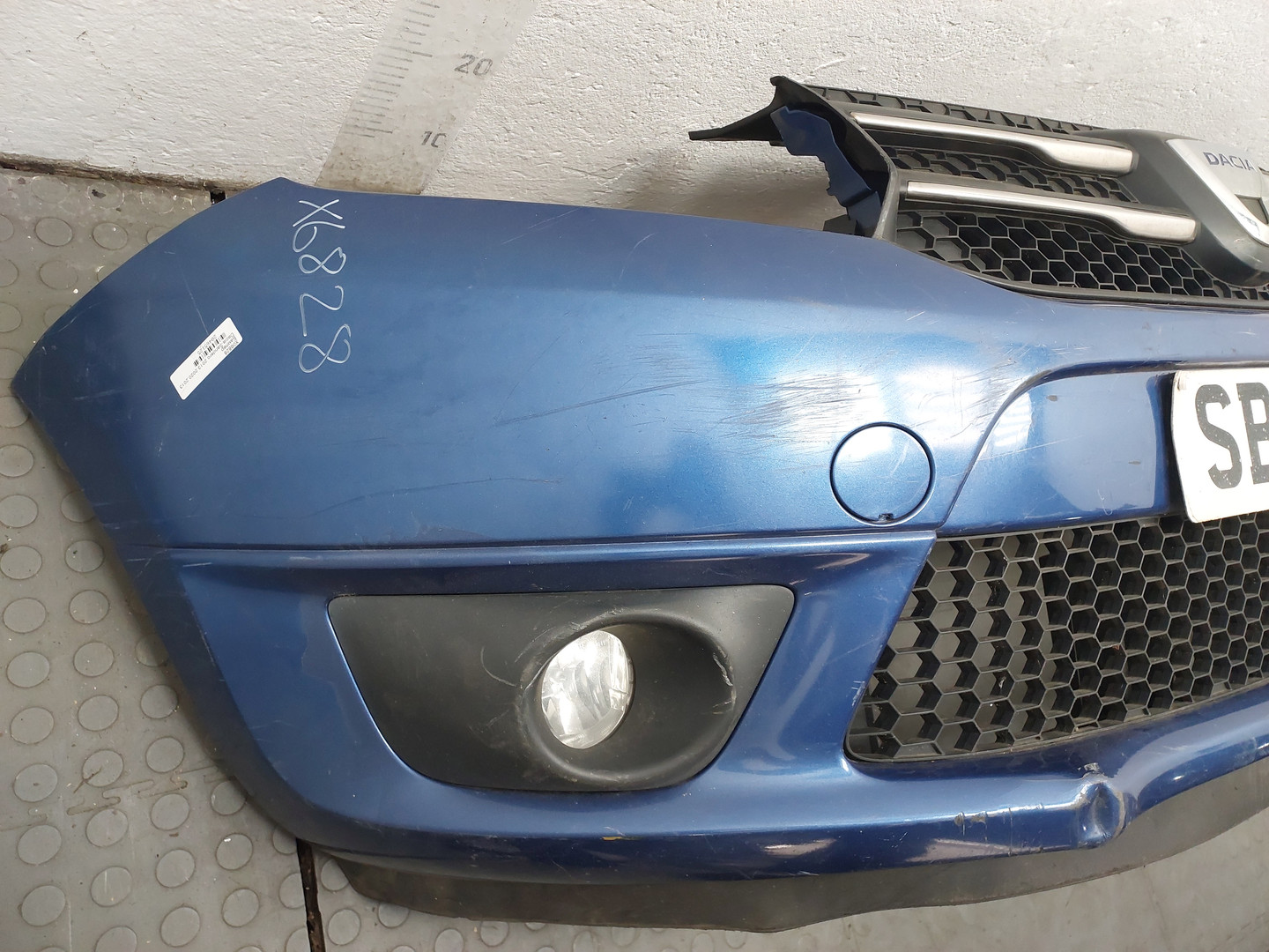 Бампер передний