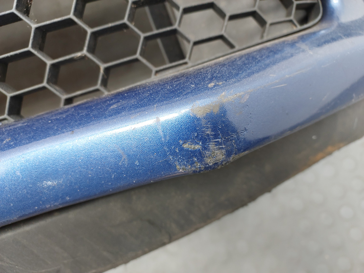 Бампер передний