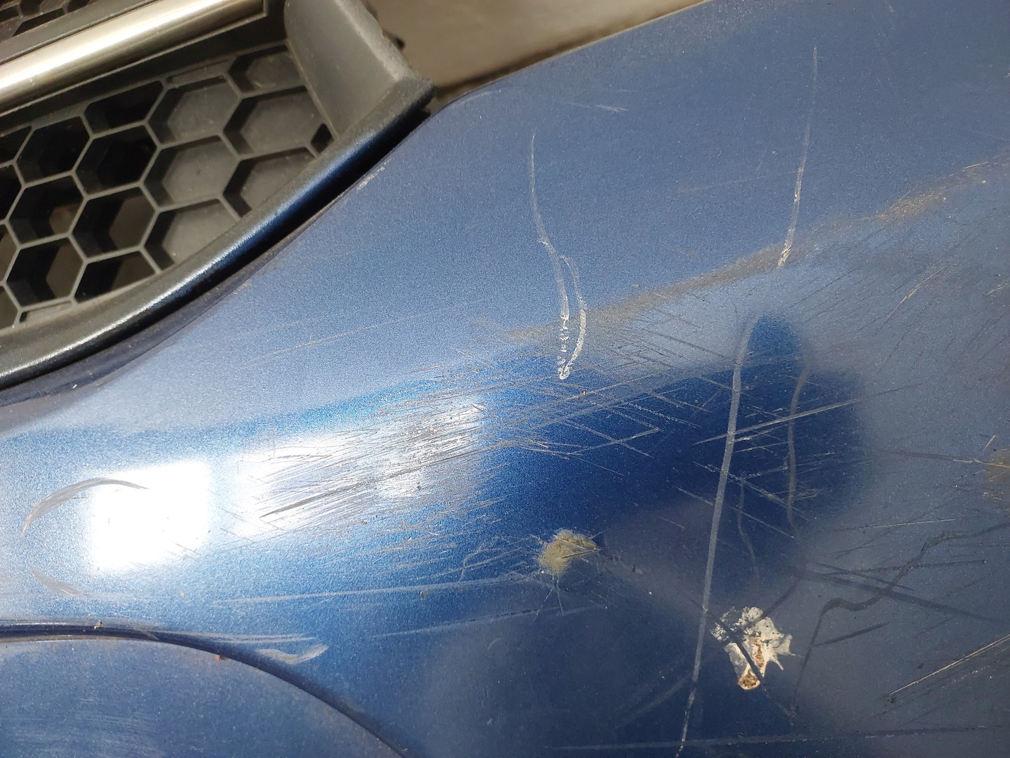 Бампер передний