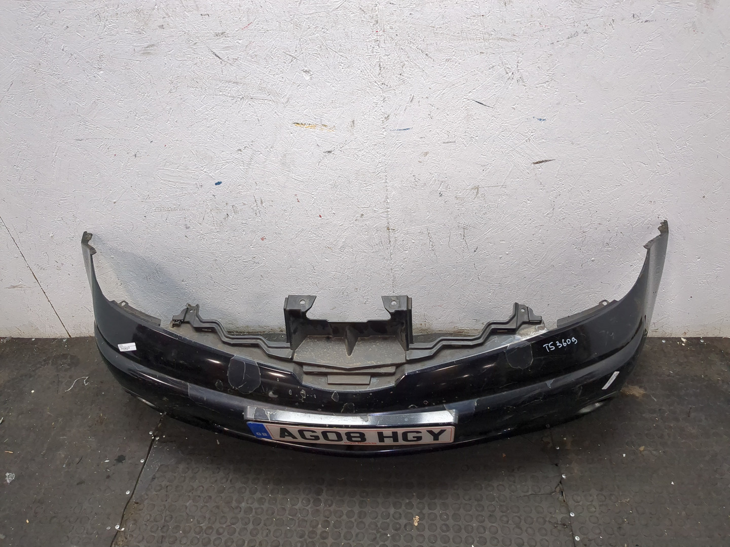 Бампер передний