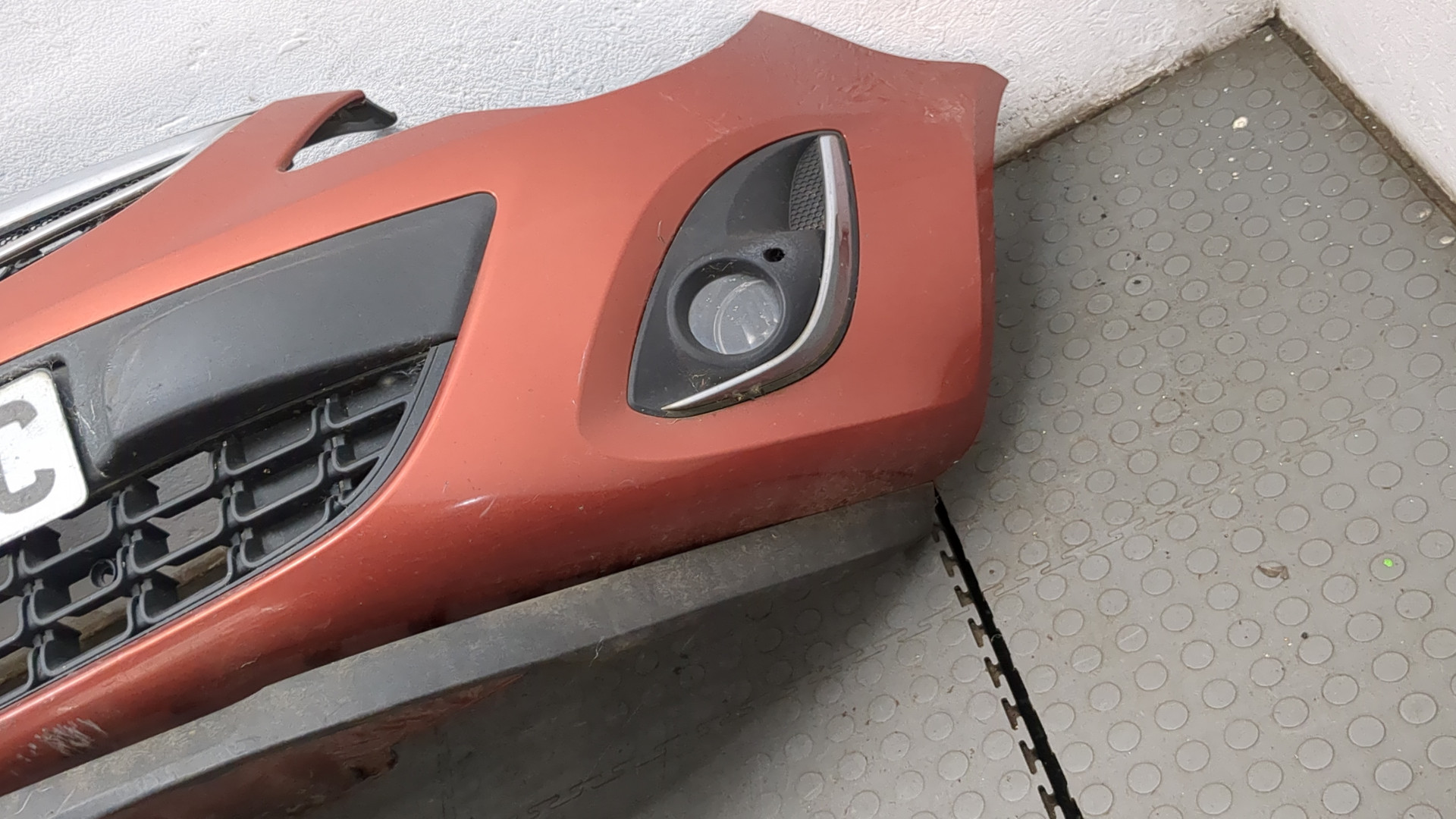 Бампер передний