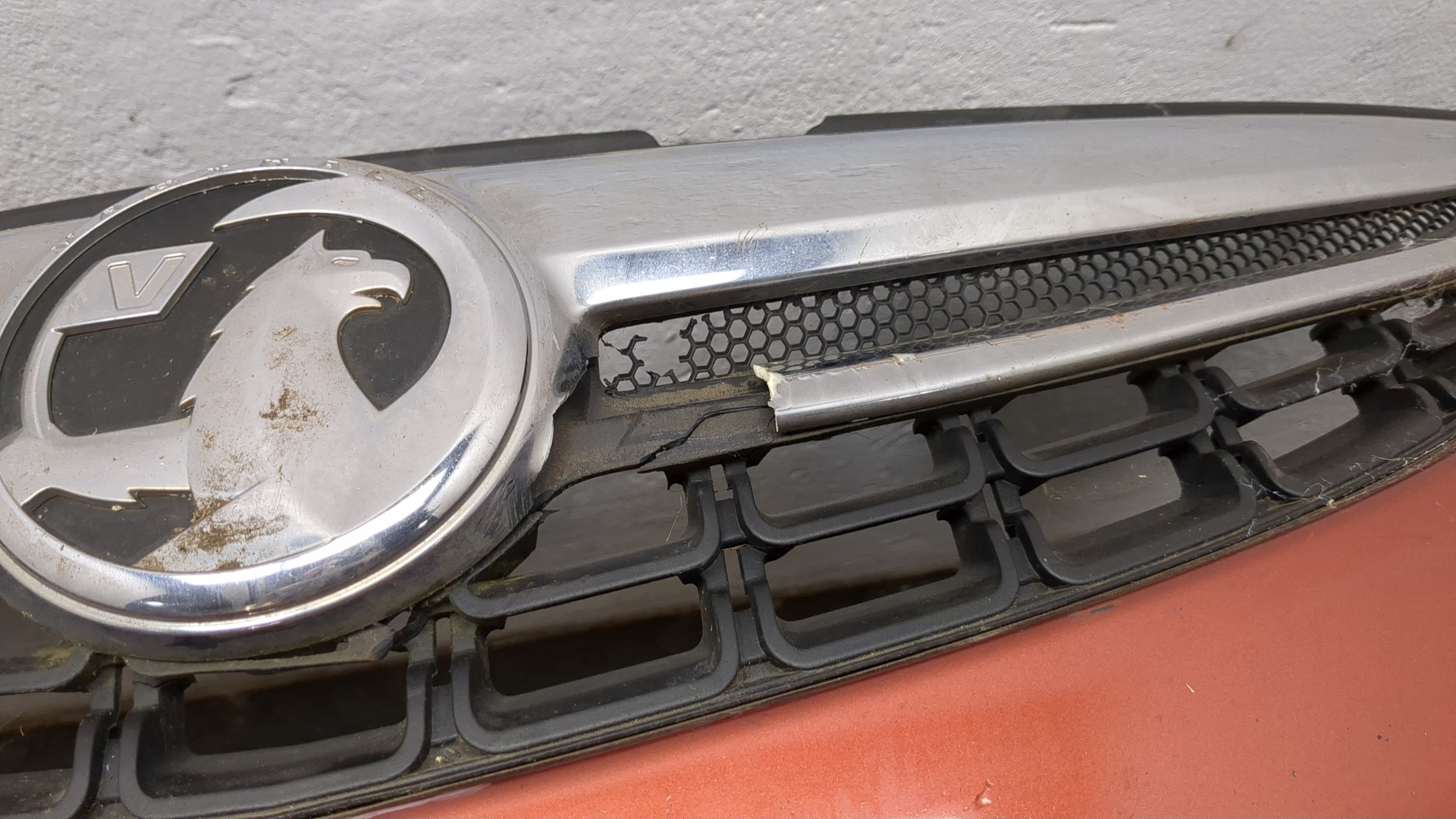 Бампер передний