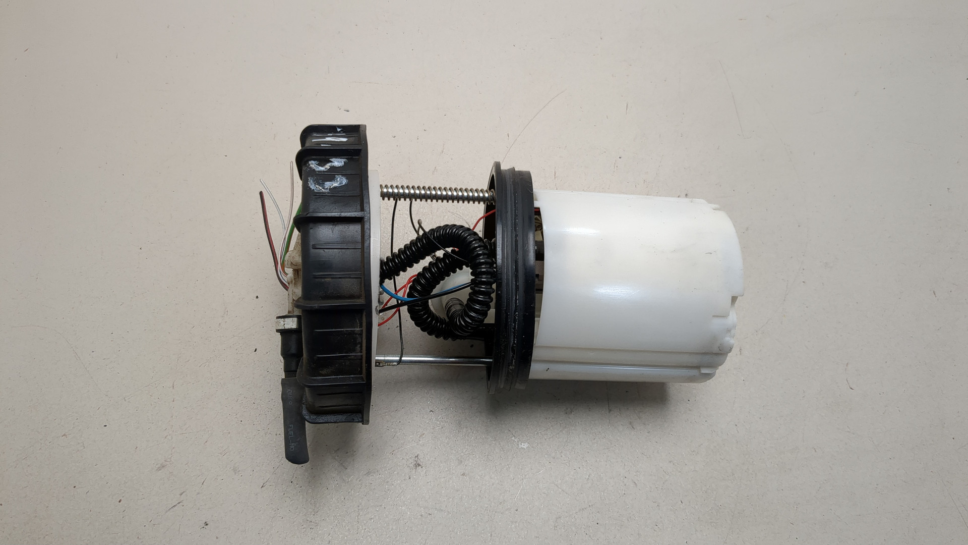 Насос топливный электрический