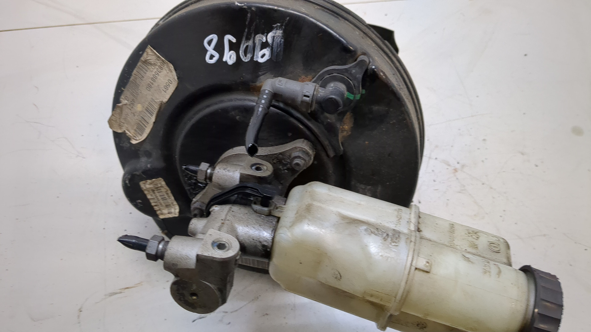 Цилиндр тормозной главный