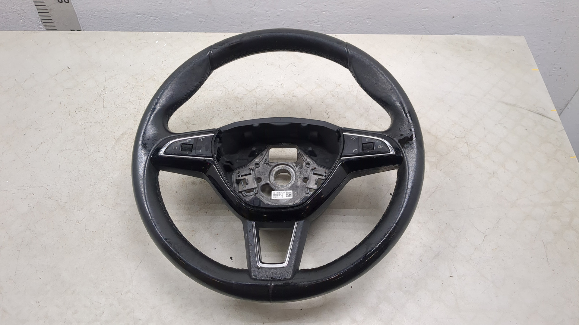 Рулевое колесо (руль)