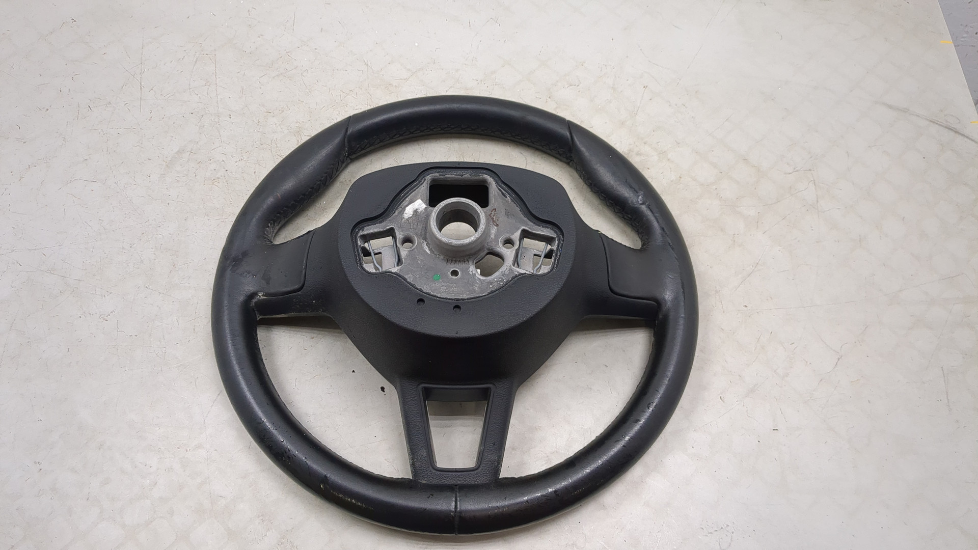 Рулевое колесо (руль)