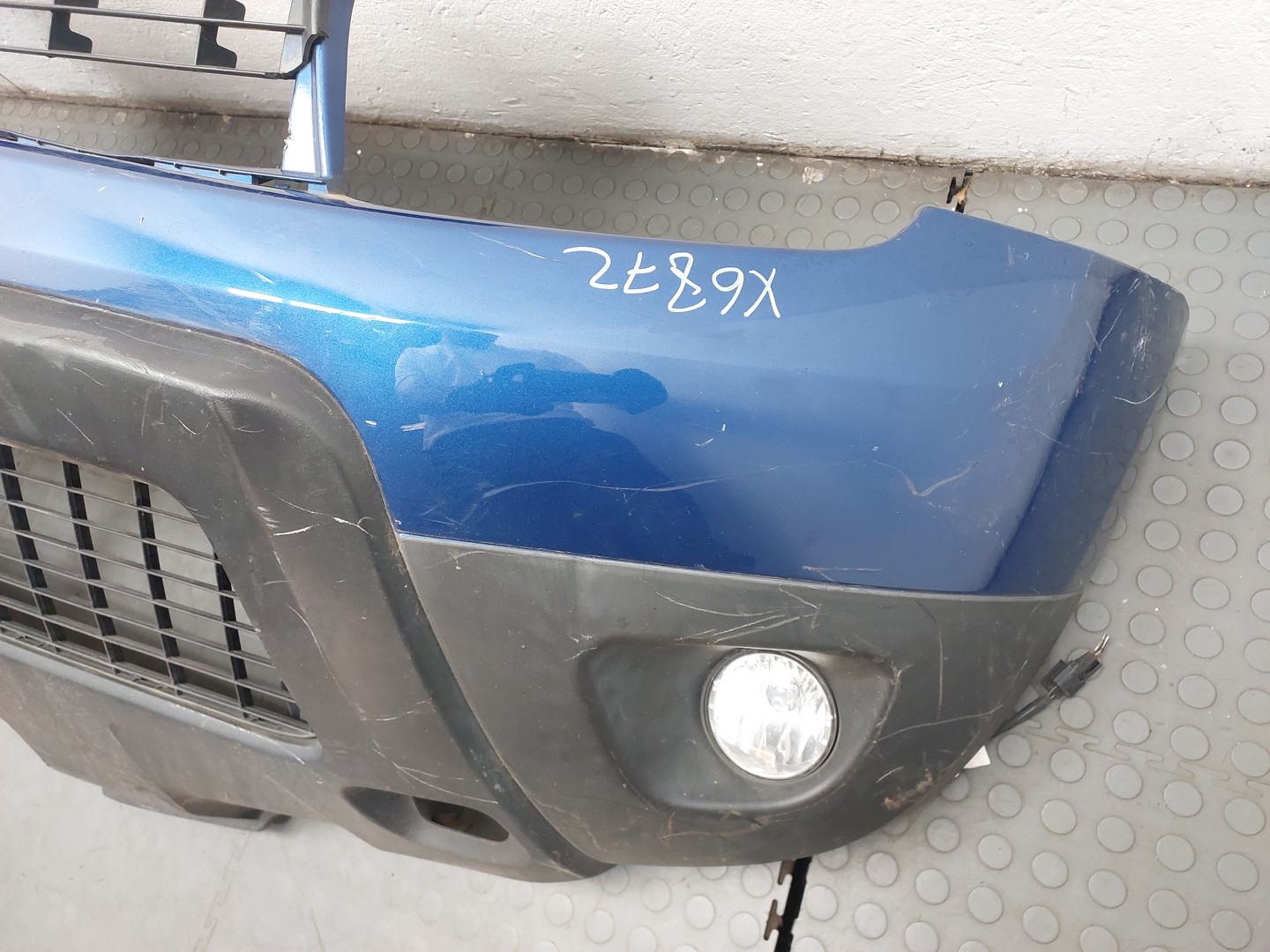 Бампер передний