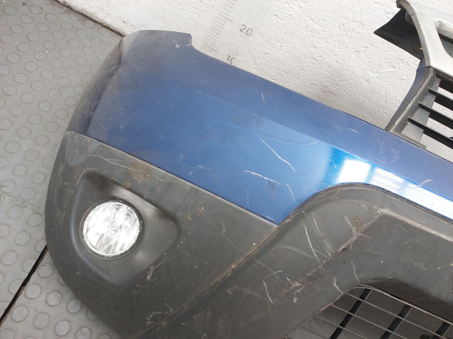 Бампер передний