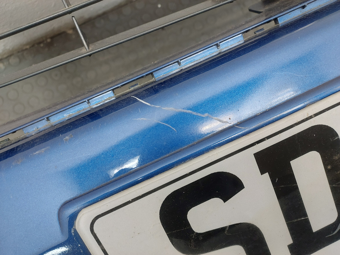 Бампер передний