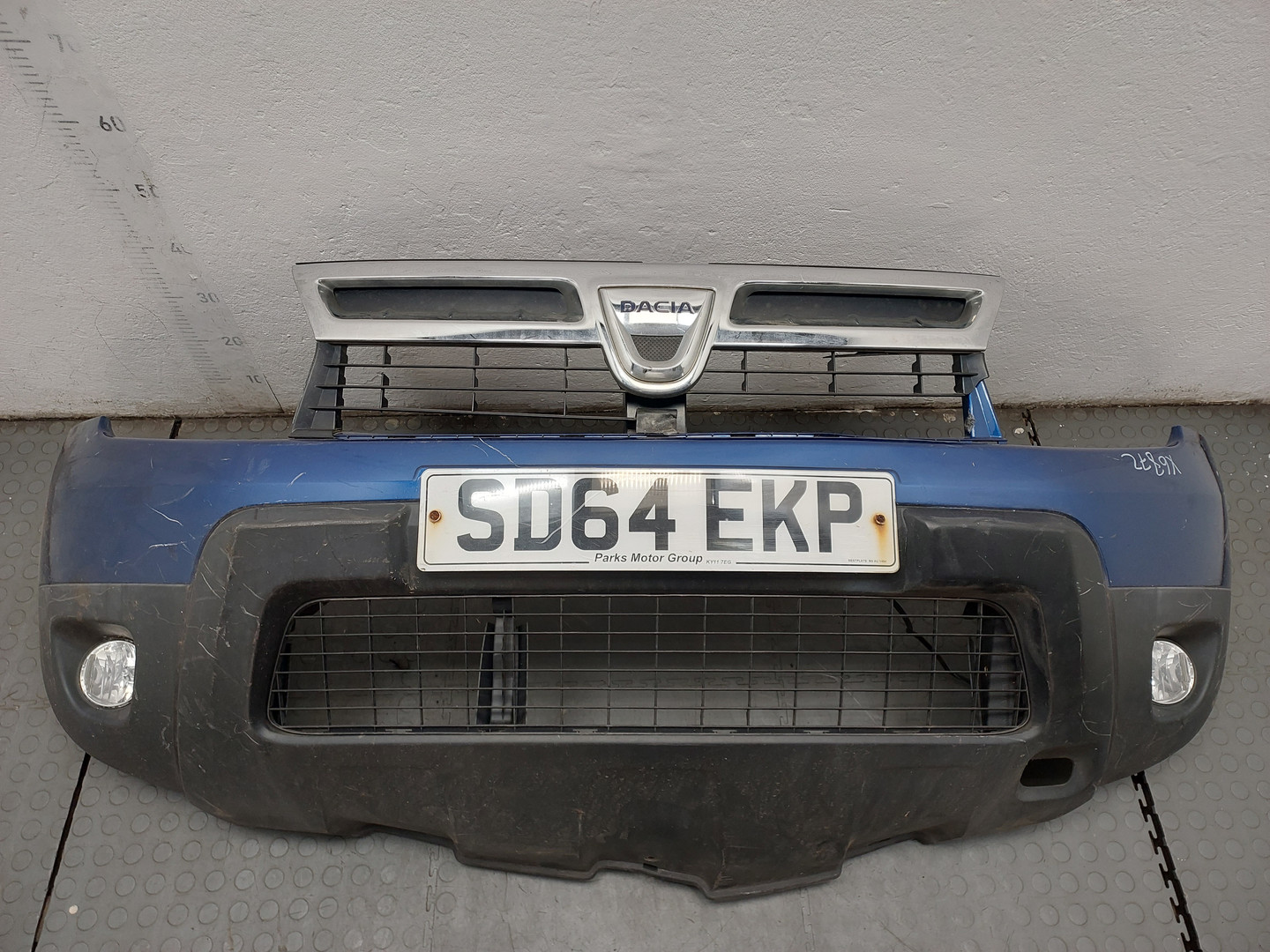 Бампер передний