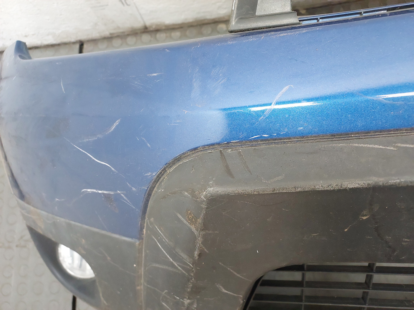 Бампер передний