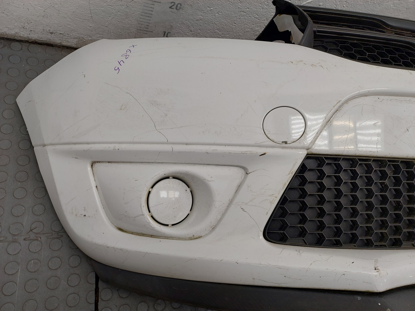 Бампер передний