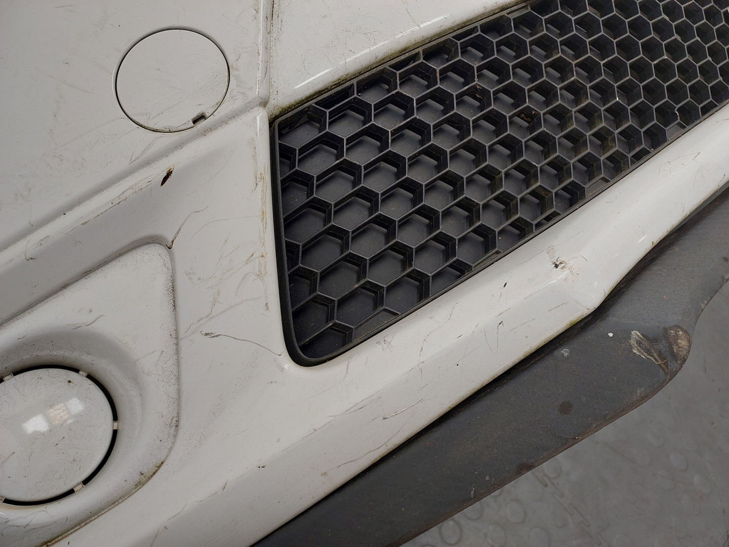 Бампер передний