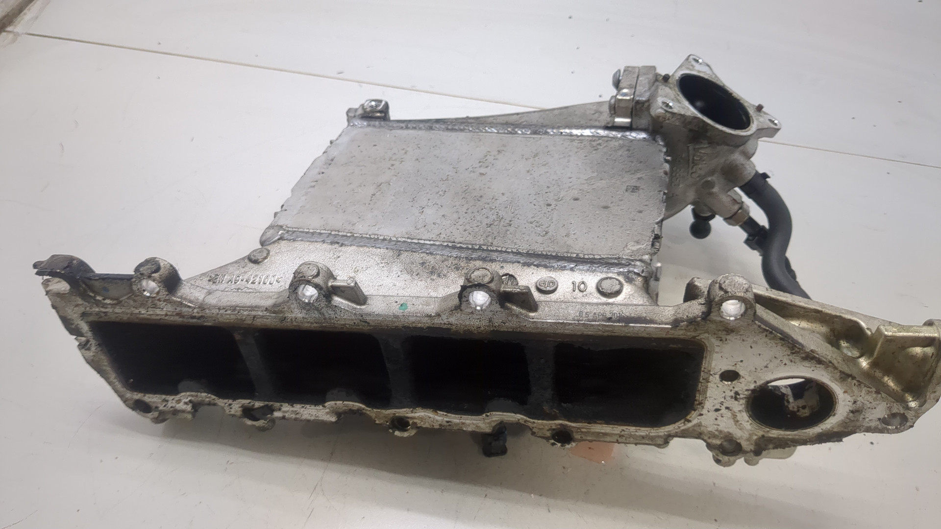 Коллектор впускной