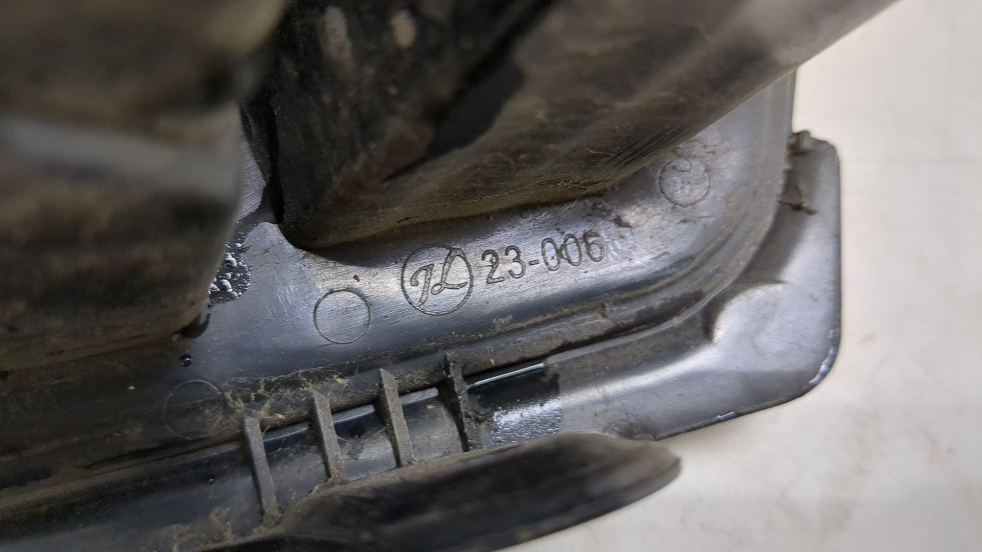 Фонарь задний правый