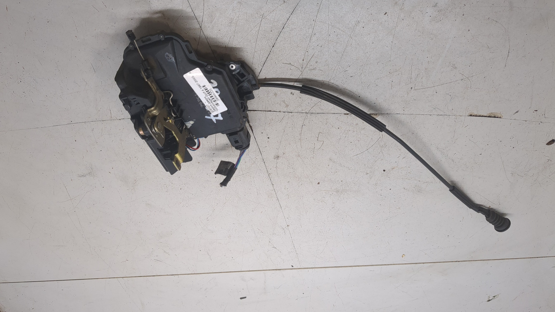 Замок двери задней правой