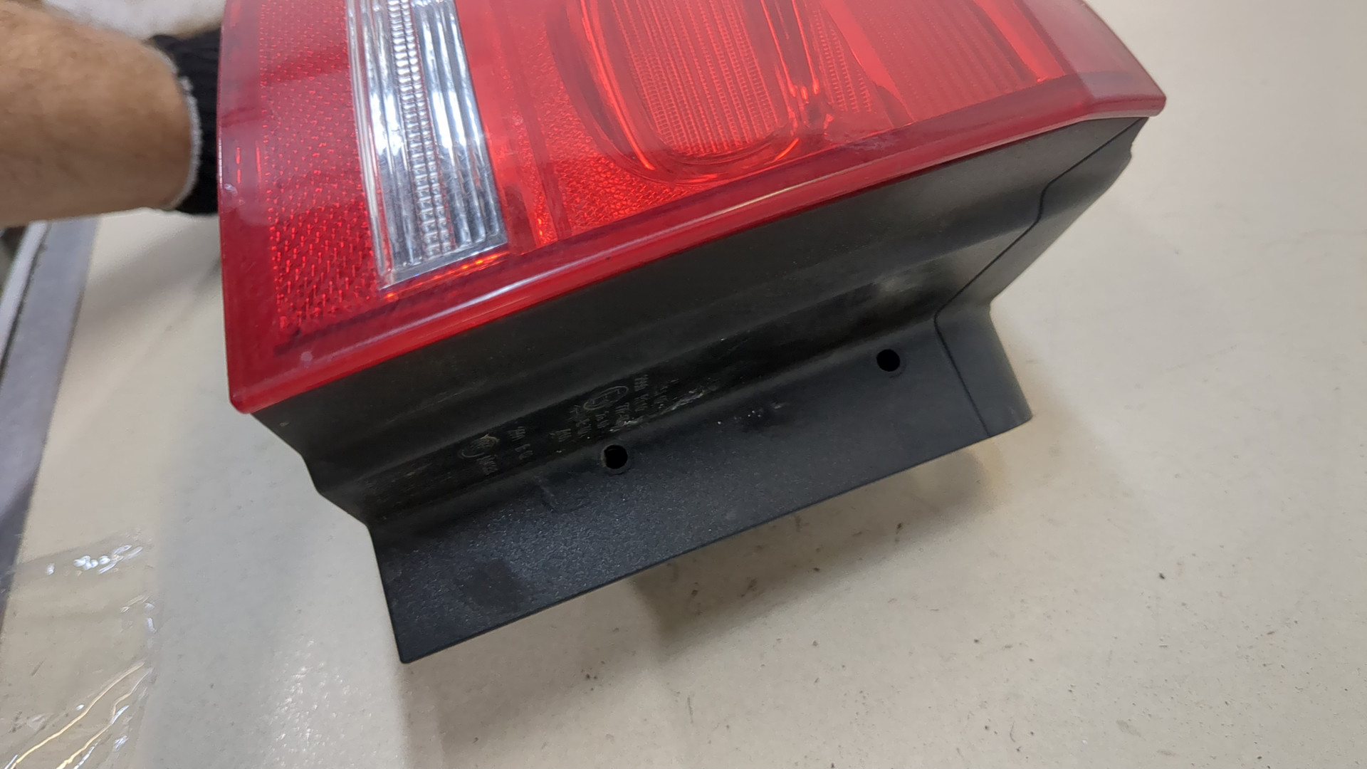 Фонарь задний левый