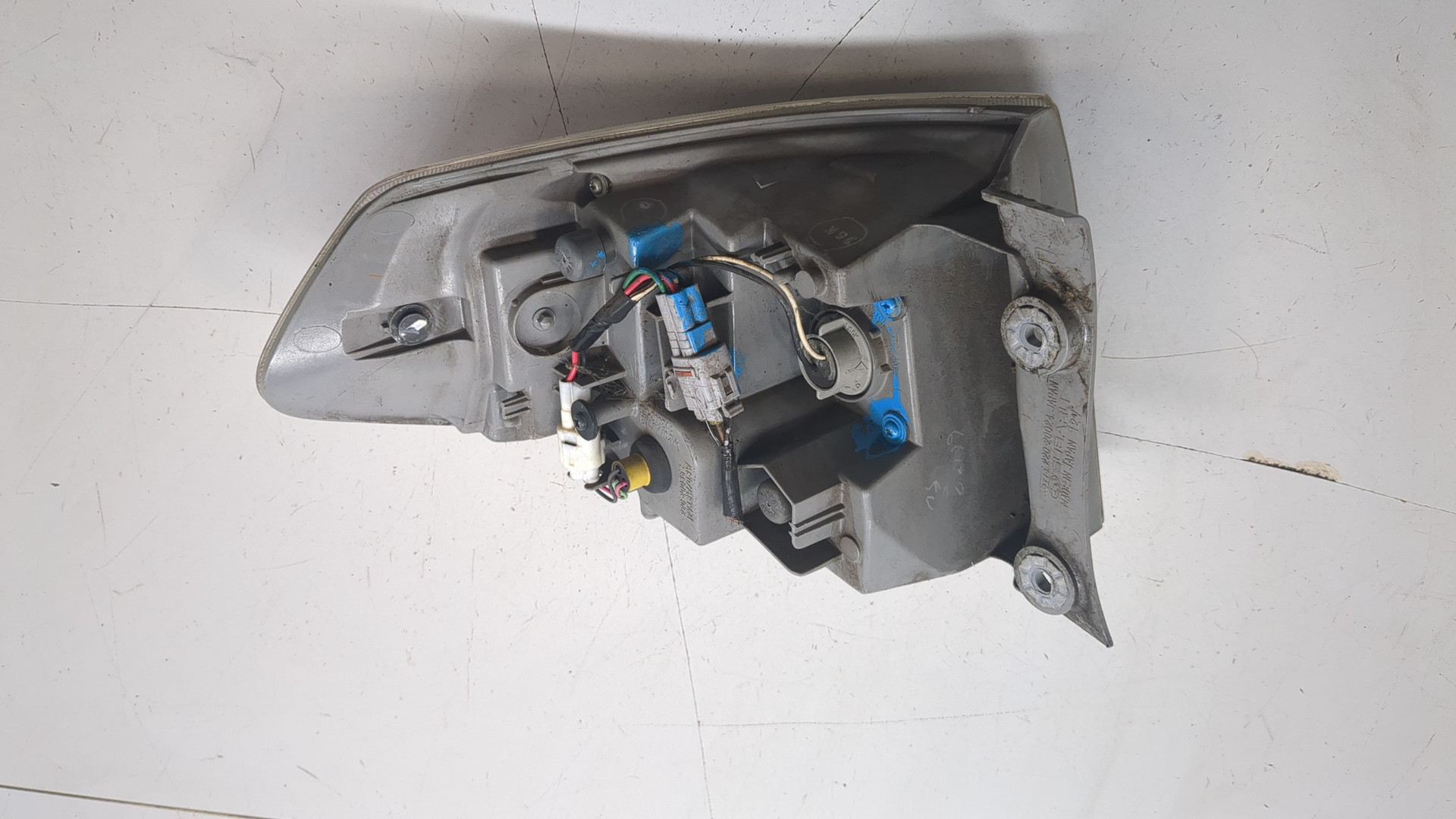 Фонарь задний правый