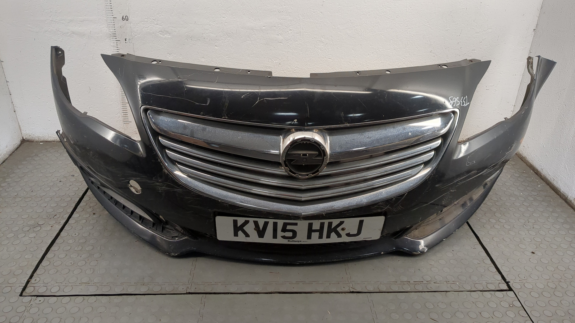 Бампер передний