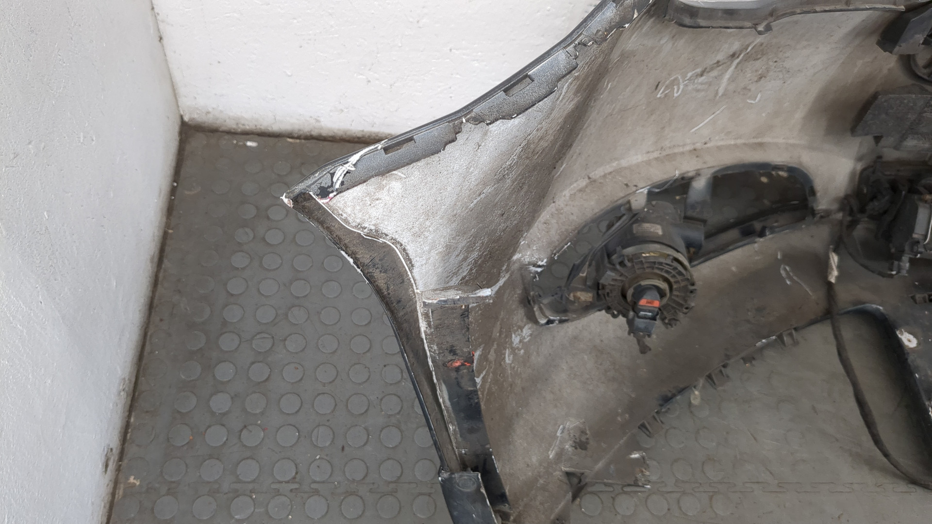 Бампер передний