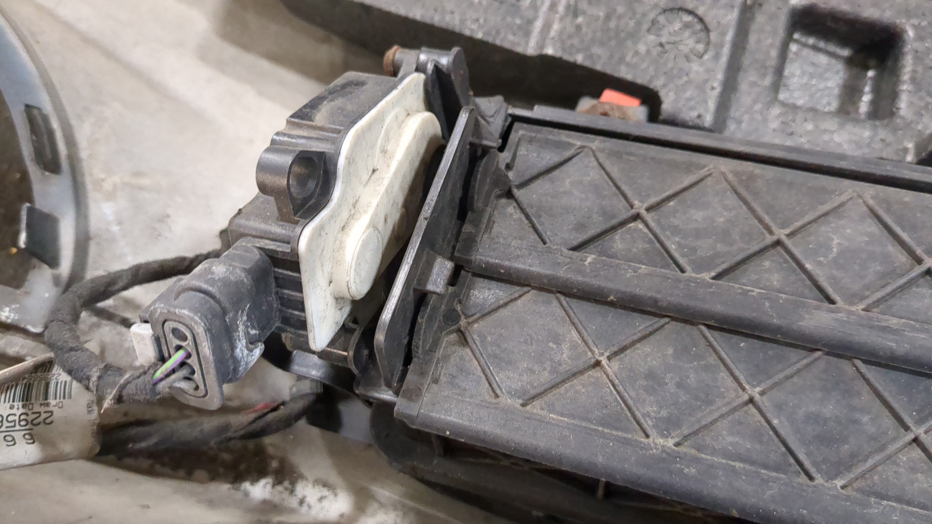 Бампер передний