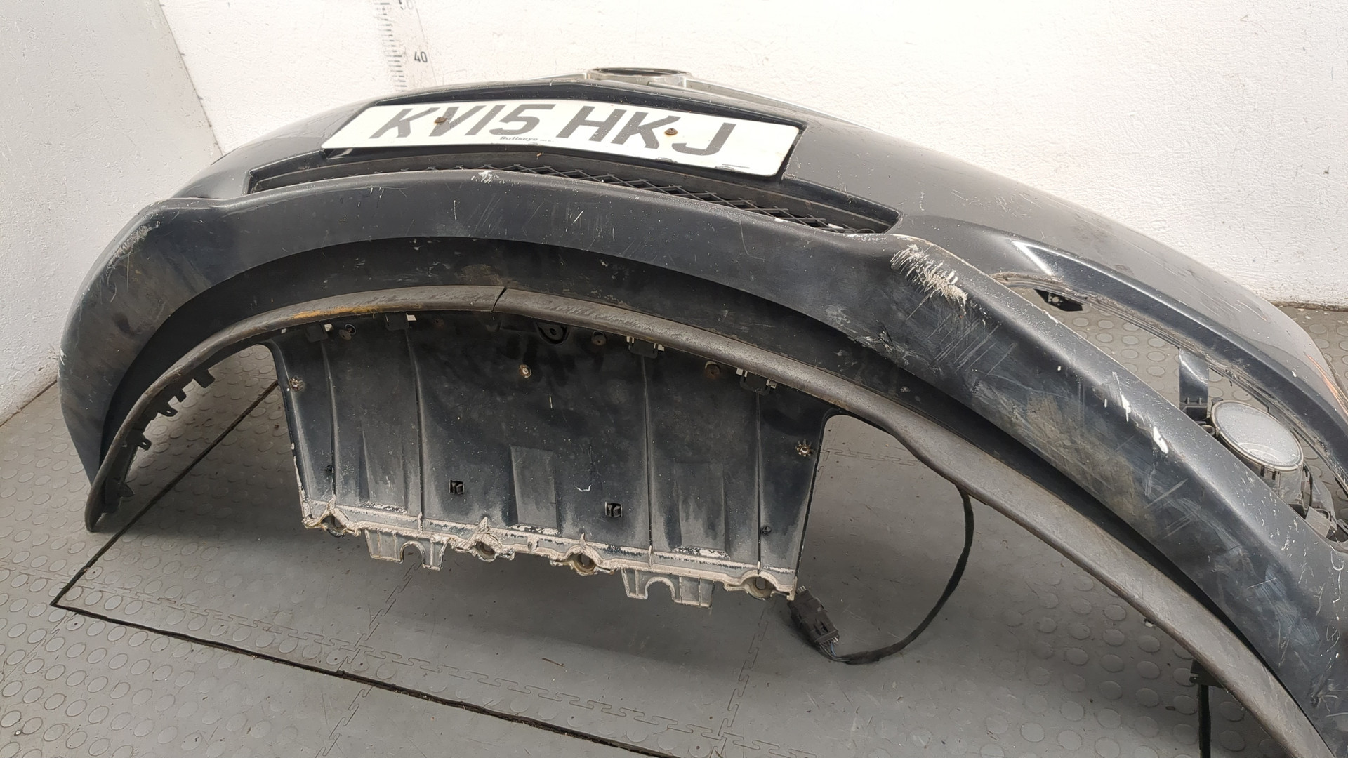 Бампер передний